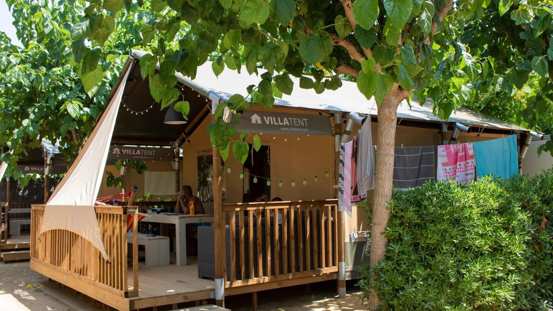 Luxury tent Glamping Blanes Hotel